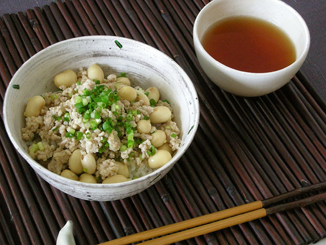 たまふくら大豆の「スタミナ納豆風」丼