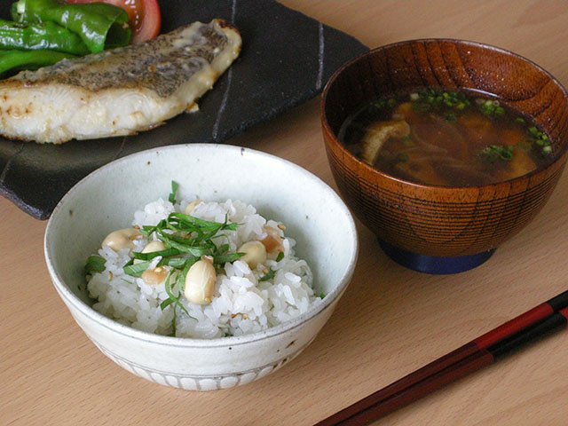 たまふくら大豆の梅ごはん