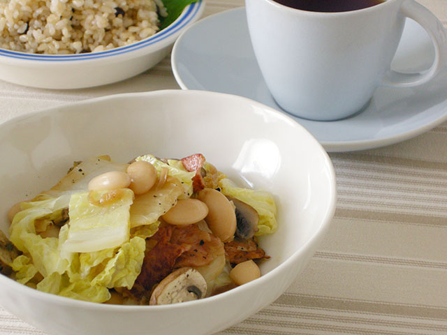 大福豆と白菜の蒸し煮